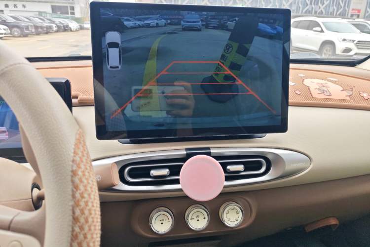 Used Wuling Hongguang MINIEV 2025 Four-Door Version Zhenxiang+ Edition Audio And AC Panel