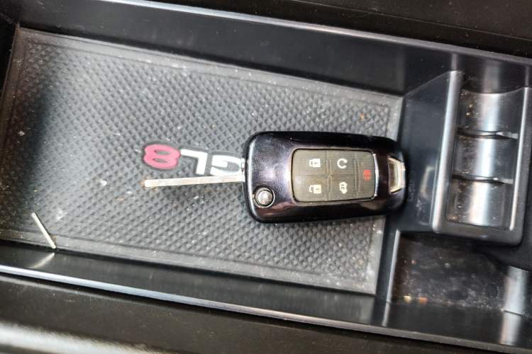 Used Buick GL8 2011 3.0L GT Luxury Business Haoya Edition Vehicle Key