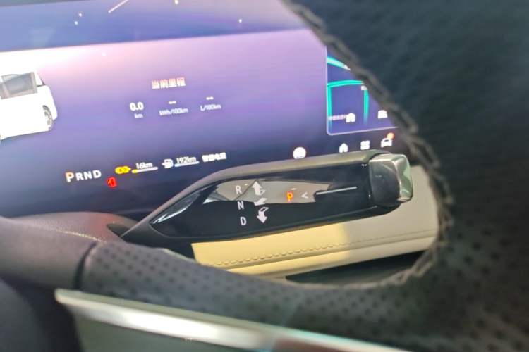 Used Buick GL8 New Energy 2024 Lu Zun Deluxe Edition 7-Seater