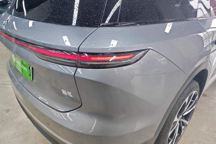 Used Nio ES8 2024 100kWh Signature Edition
