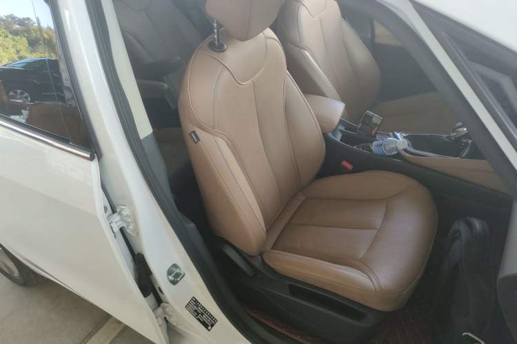 Used Buick GL6 2021 323T Mild Hybrid Connect Luxury Model