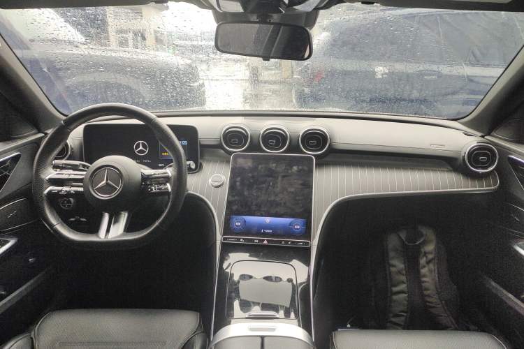 Used Mercedes-Benz C-Class 2023 C 200 L Sport Edition Center Console