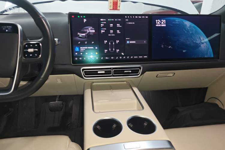 Used Li Auto L8 2023 Air model
