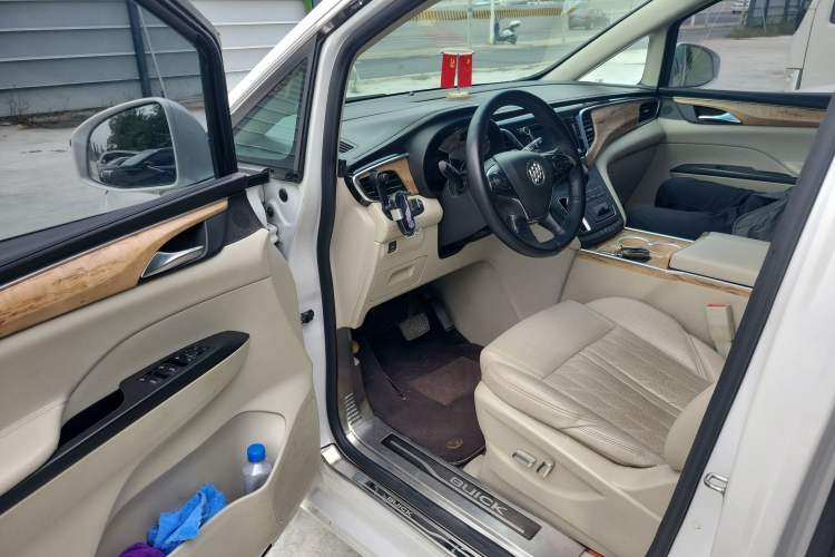 Used Buick GL8 2018 ES 28T Comfort Model China VI Standard
