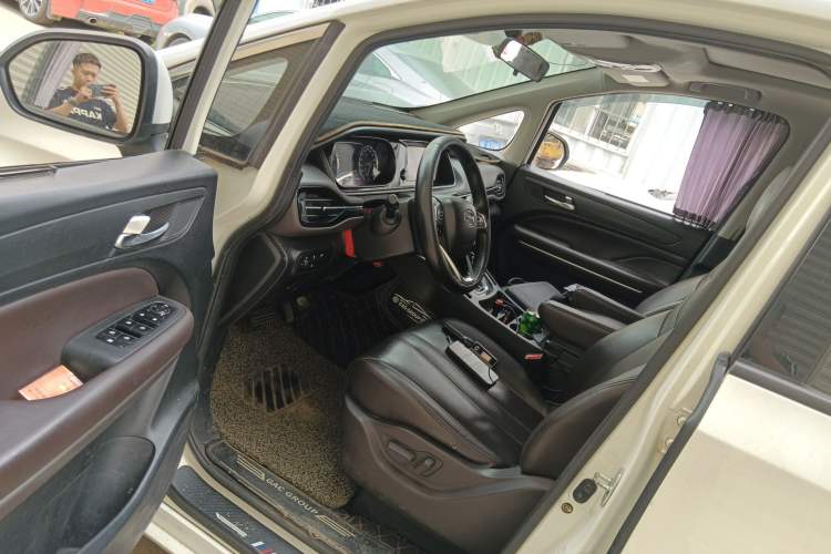 Used GAC Trumpchi M6 2019 270T DCT Luxury Edition (7-seater) China VI Driver Seat