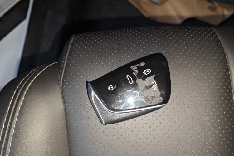 Used Dongfeng Aeolus L7 New Energy 2024 518 Air Vehicle Key