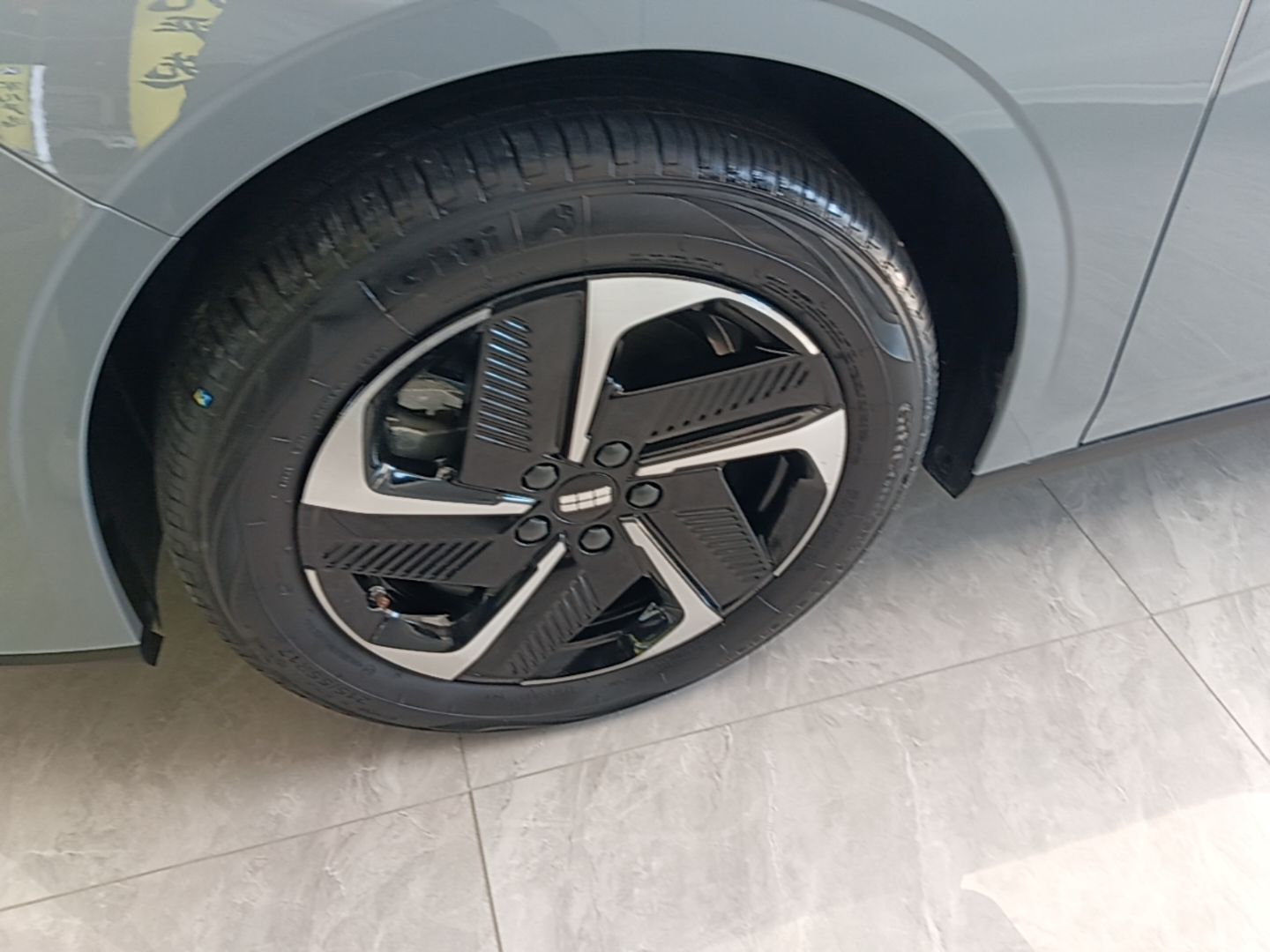 Geely Galaxy L6 2024 125km PLUS Dragon Edition — снимка 10