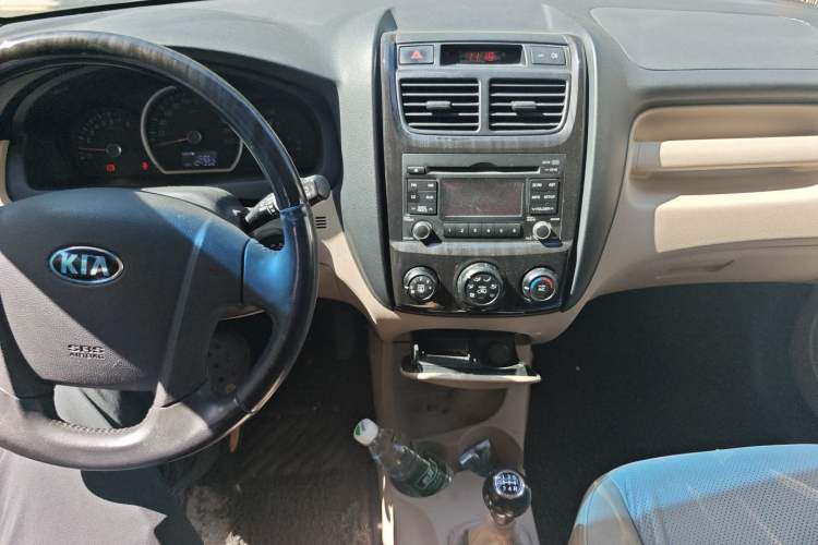 Used Kia Sportage 2013 2.0L Manual Two-Wheel Drive GL Trim Audio And AC Panel