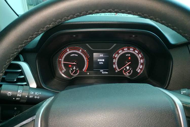 Used SAIC MAXUS Xingji 2023 Starry L 2.0T Diesel Manual 4x4 Elite Edition Long Bed