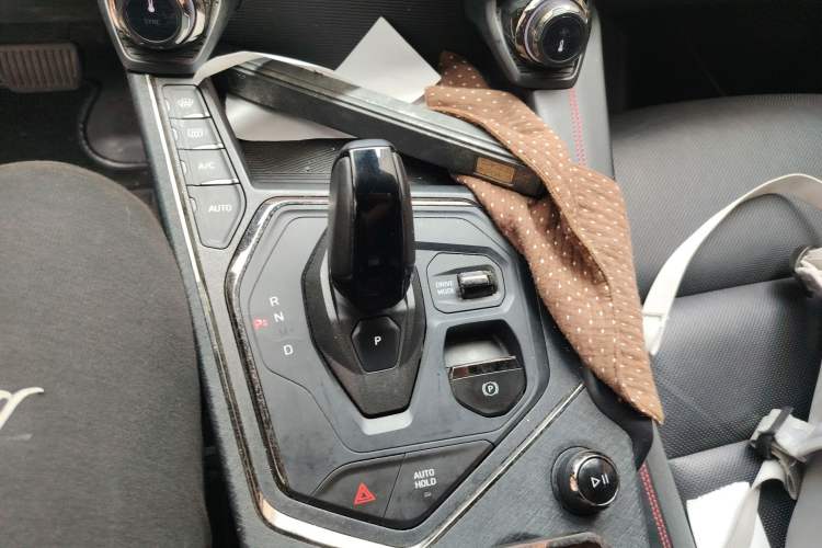 Used Lynk & Co 05 2020 2.0TD Four-Wheel Drive HypeHalo
