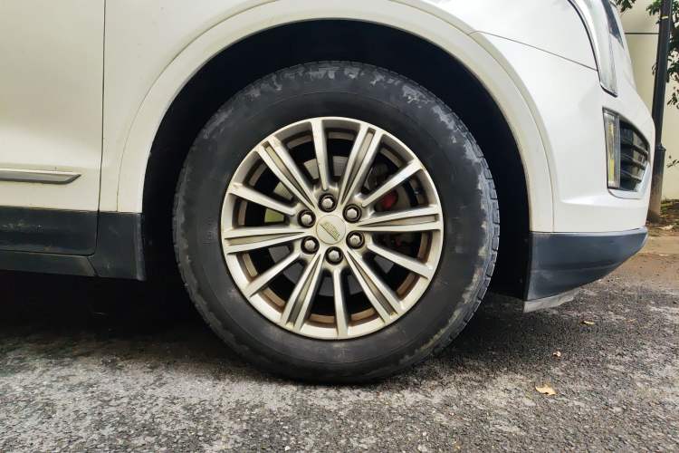 Used Cadillac XT5 2018 25T Luxury Model