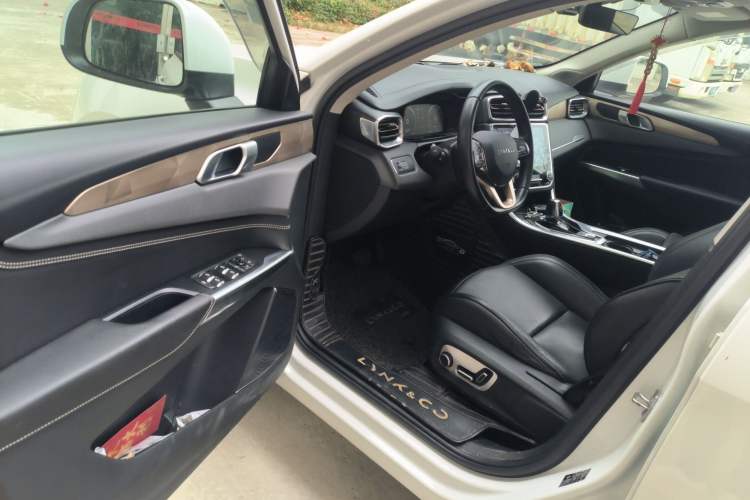 Used Lynk & Co 01 2017 2.0T Two-Wheel Drive Pro Edition