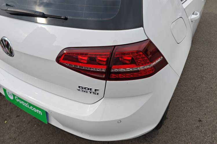 Used Volkswagen Golf 2017 230TSI Automatic Luxury Million-Vehicle Commemorative Edition
