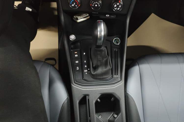 Used Volkswagen Lavida 2024 1.5L Automatic Starry Sky 5 Million Edition