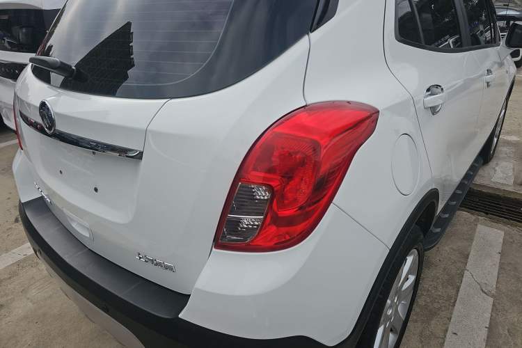 Used Buick Encore 2015 1.4T Automatic Two-Wheel Drive Urban Elite Version