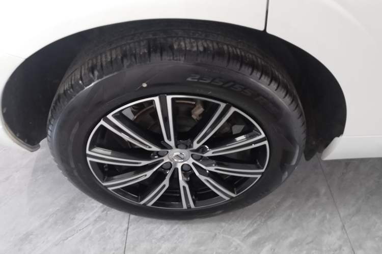 Used Volvo XC60 2020 T5 4x4 Smart Luxury Edition