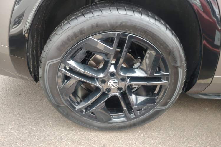 Used Volkswagen Teramont 2025 Tiguan Pro 450TSI Four-Wheel Drive Summit Edition Right Rear Wheel Hub