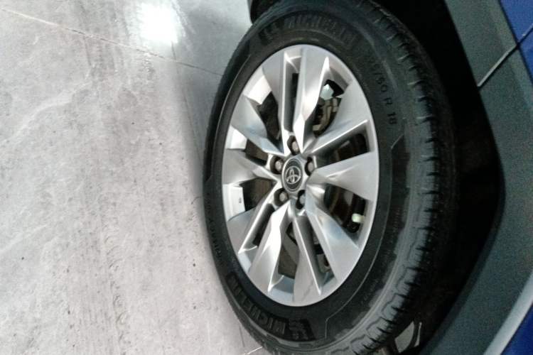 Used Toyota Wildlander 2020 Dual-Motor 2.5L E-CVT Four-Wheel Drive Luxury Edition Right Rear Wheel Hub