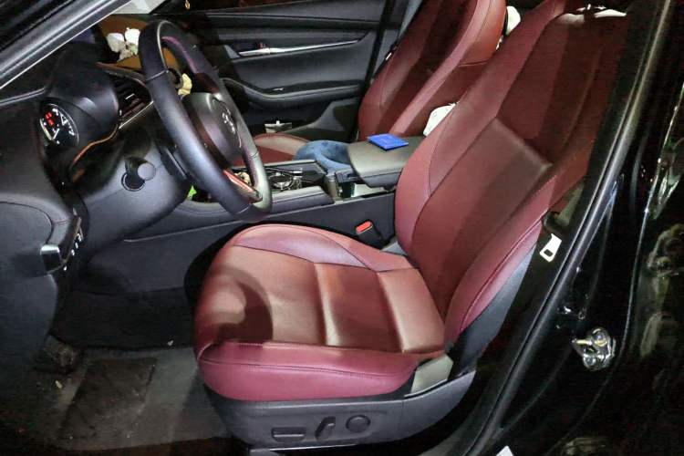 Used Mazda 3 Axela 2023 2.0L Automatic Zhiyao Edition