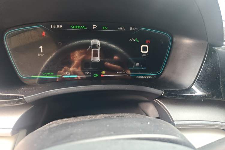 Used BYD Song PLUS New Energy 2021 DM-i 110KM Flagship PLUS Odometer Close Up