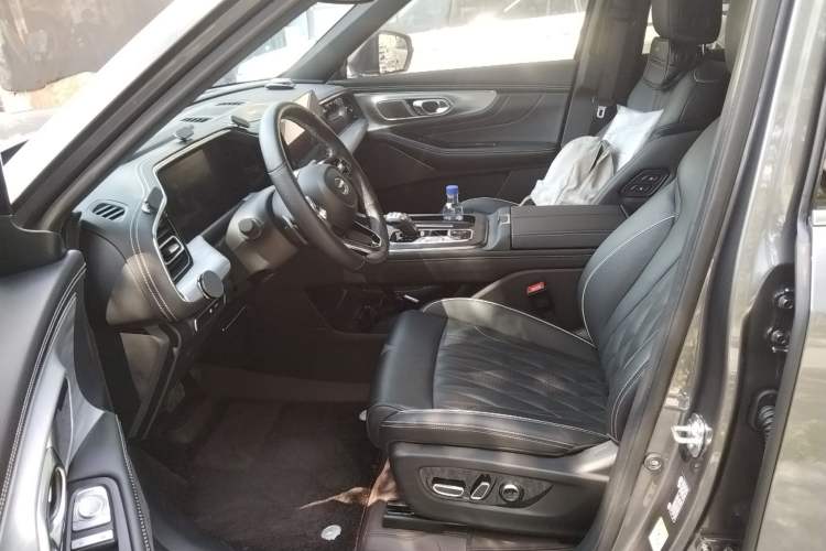 Used GAC Trumpchi GS8 2022 Flagship Series 2.0 TGDI Two-Wheel-Drive Prestige Edition (7 Seats)