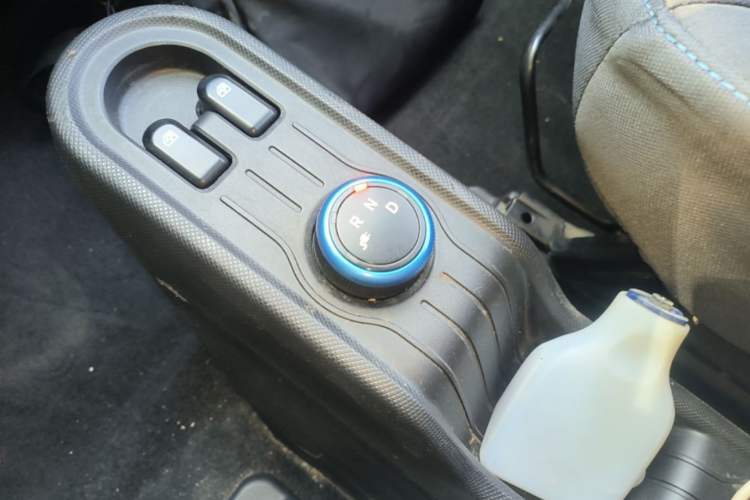 Used Wuling Hongguang MINIEV 2020 Freedom Version Lithium Iron Phosphate Gear Lever