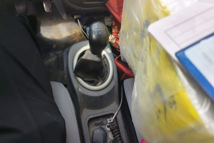 Used BAIC Weiwang 306 2011 1.3L base model 7 seats Gear Lever