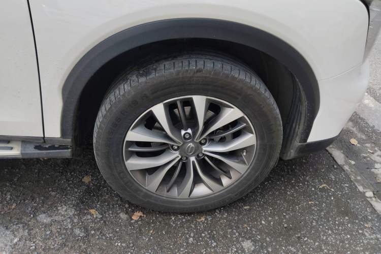 Used GAC Trumpchi GS8 2017 320T Four-Wheel Drive Luxury Smart Connectivity Version (7 Seats)