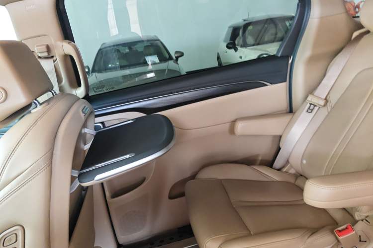 Used Buick GL8 2020 ES Land Cruiser 653T Luxury Edition