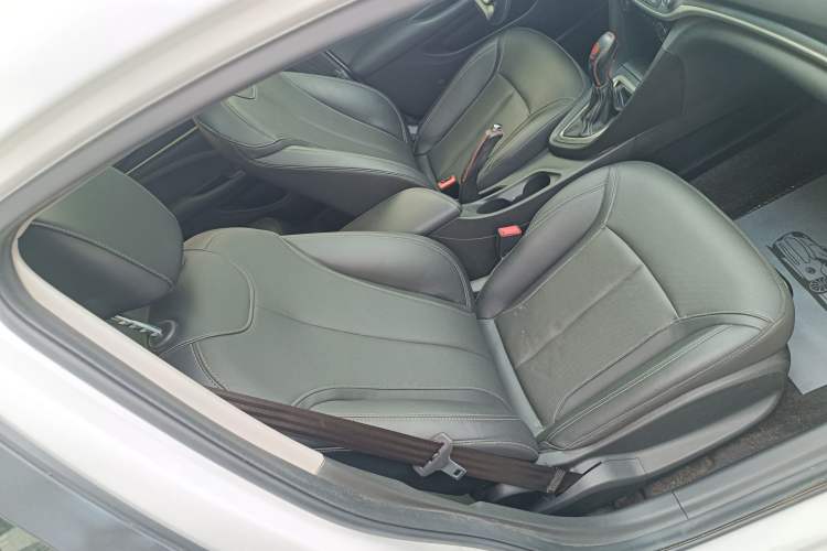 Used Buick GT 2021 Revised Version Flagship 1.5L Automatic Elite Edition Right Front Seat