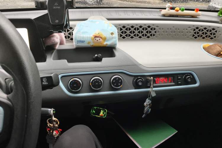 Used Dongfeng Fengon MINIEV 2022 Shishi Style Luxury Version Audio And AC Panel