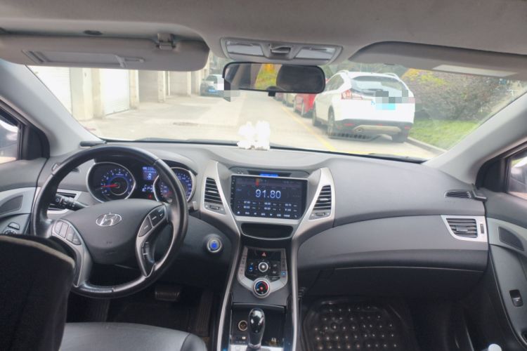 Used Hyundai Elantra (5th Generation / Langdong) 2015 1.6L Automatic Leading Model