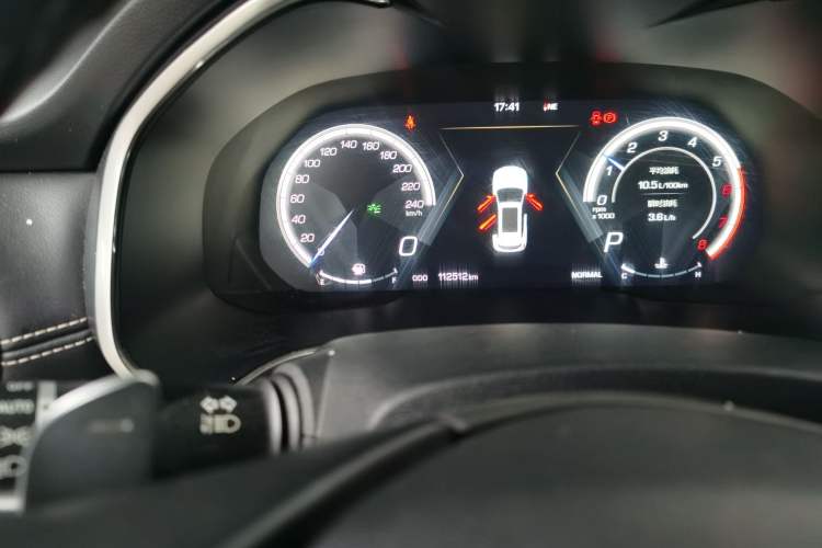 Used Wey VV6 2019 2.0T Two-Wheel-Drive Ultra-Luxury Version China VI Standard Odometer Close Up