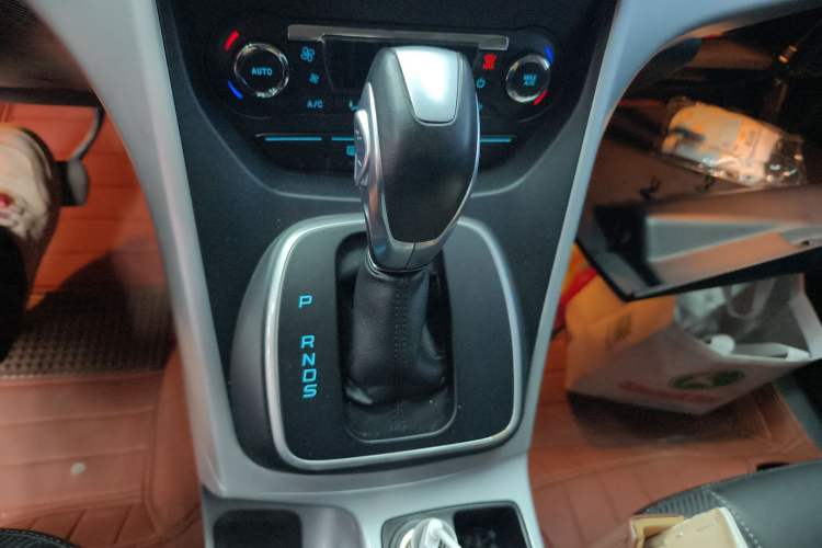 Used Ford Kuga 2015 1.5L GTDi Two-Wheel Drive Fashion Edition
