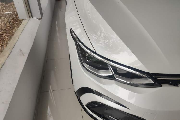 Used Volkswagen Golf 2021 280TSI DSG Pro First Edition Right Front Headlight