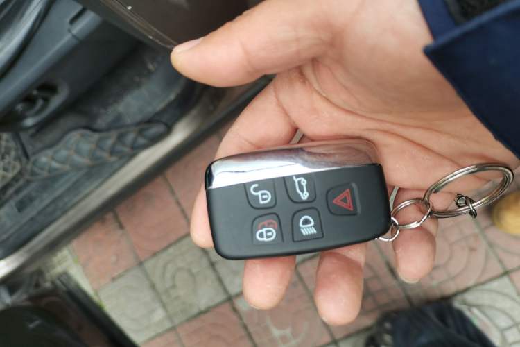 Used Land Rover Discovery Sport 2017 2.0T Cool Black Limited Edition