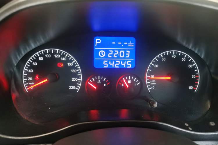 Used Chery Tiggo 3 2015 1.6L CVT ZhiShang Sport Edition
