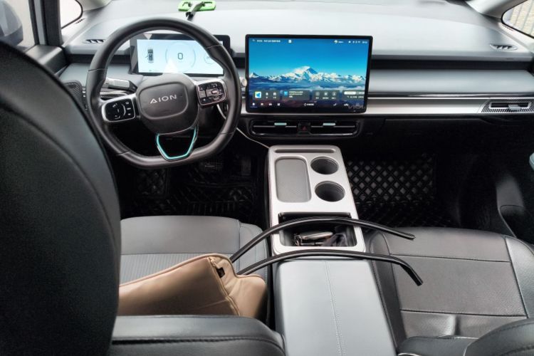 Used AION Y 2023 Younger