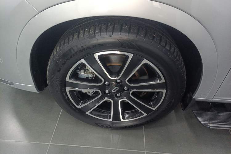 Used Hima AITO M7 2024 1.5T Intelligent Driving 4WD Ultra Version 6 Seats