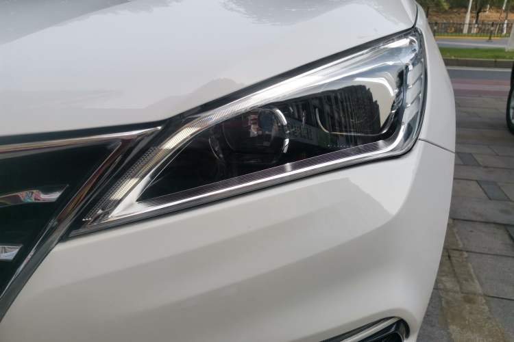 Used CHANGAN Eado DT 2018 1.6L Automatic Smart Enjoyment Model Left Front Headlight