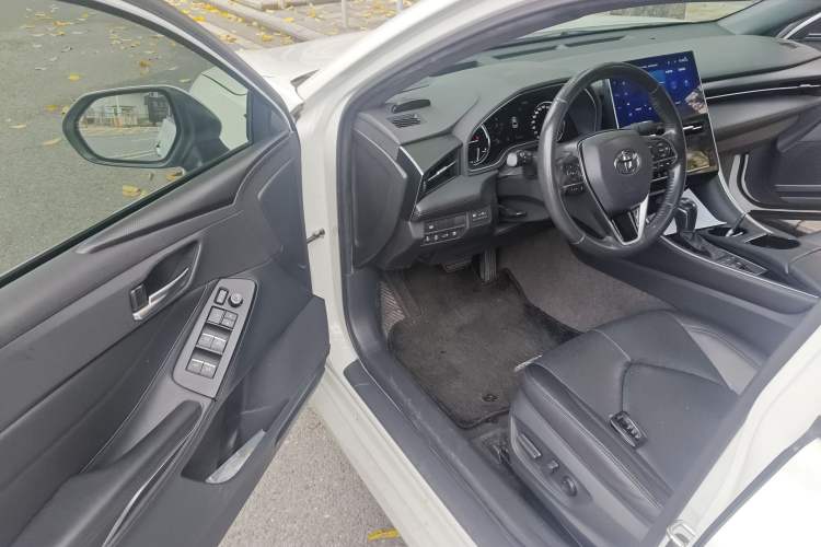 Used Toyota Avalon 2022 Dual-Engine 2.5L Luxury Edition
