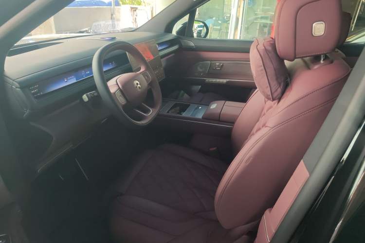 Used Nio ES8 2026 Model 6-seat Executive Luxury Edition Left Front Seat