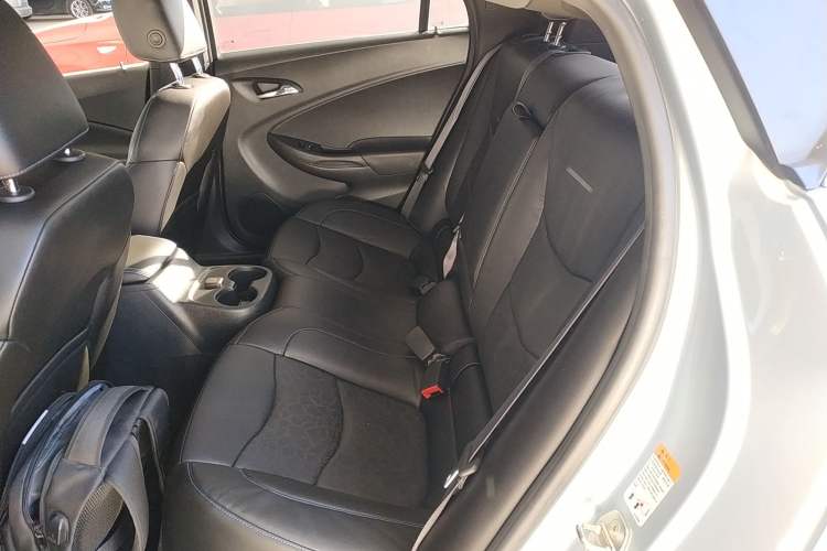 Used Buick VELITE 5 2017 Stylish Extended-Range Model
