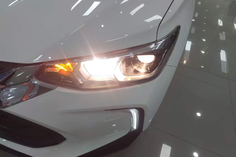 Used Chevrolet Trax 2021 325T Automatic Fun Edition China VI Standard
