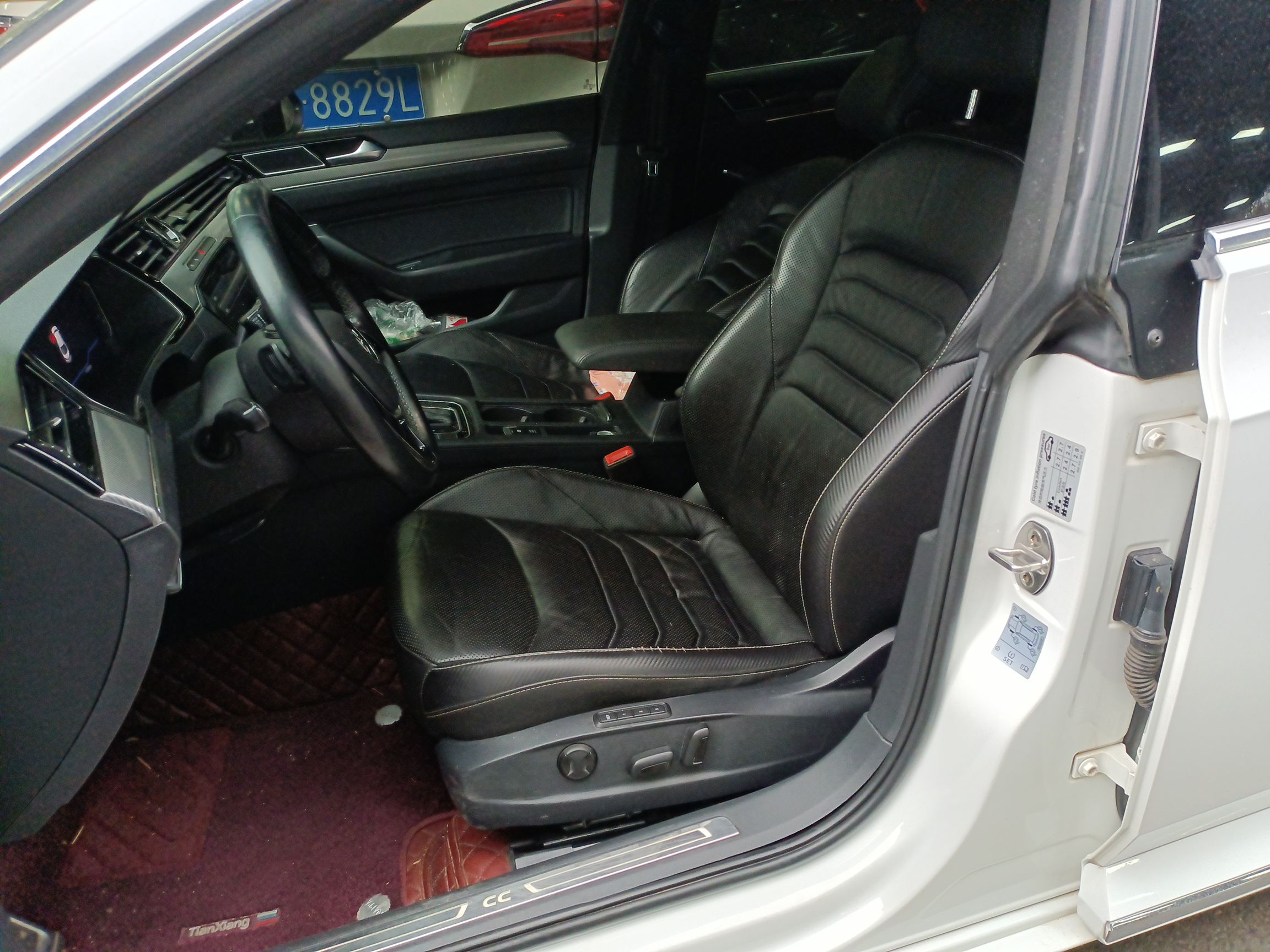 Interior delantero