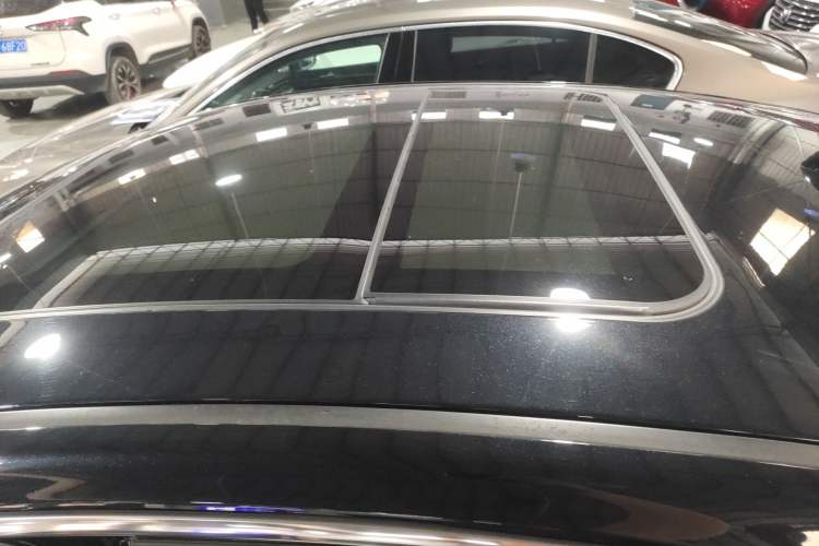 Used Hongqi H5 2022 Classic Model Facelift 1.8T Automatic Smart Connect Flagship Edition
