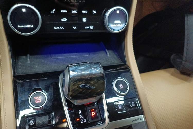 Used Jaguar XFL 2024 2.0T P250 Two-Wheel Drive Prestige Luxury Edition