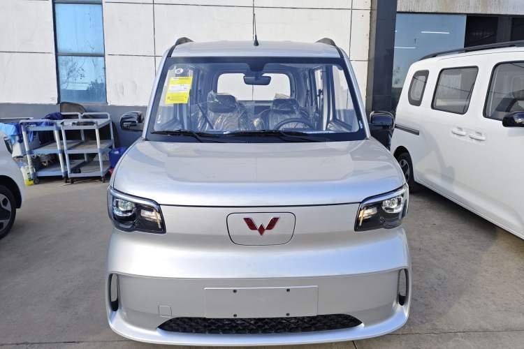 Used Wuling Zhiguang New Energy 2025 Model 305km Ambitious Edition