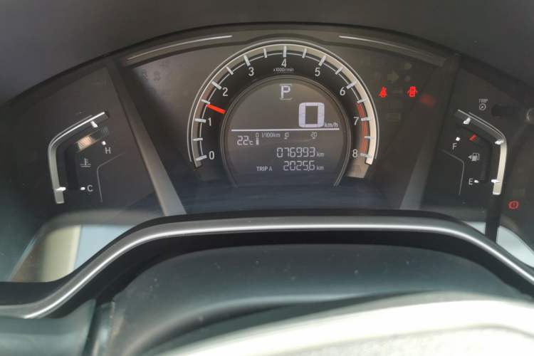 Used Honda CR-V 2021 240TURBO CVT 2WD Comfort Version Odometer Close Up