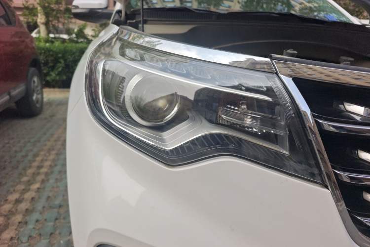 Used Kia Sportage R 2018 2.0L Automatic Smart Luxury Version China V Standard Right Front Headlight